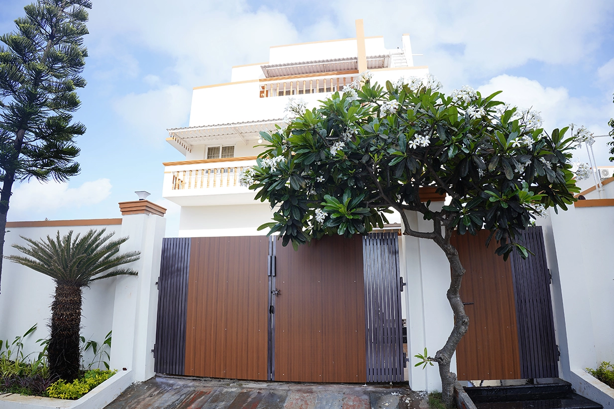 Private Beach Villa in ECR