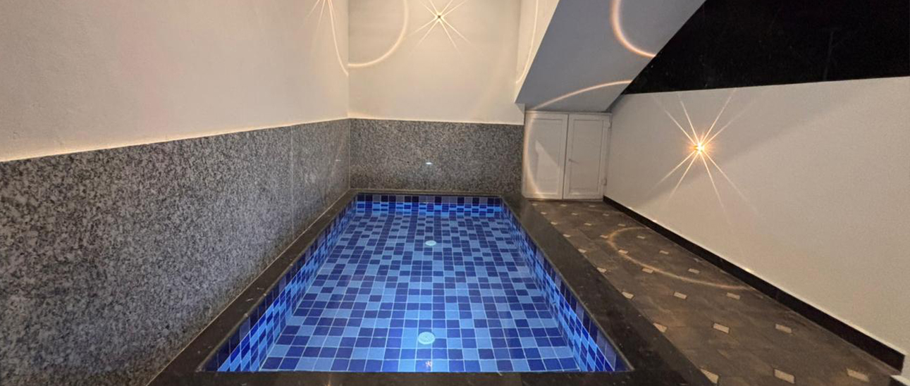 family resorts in ecr