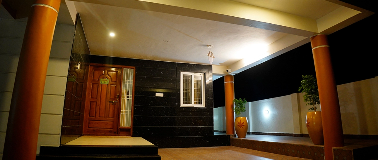 resort in ecr for couples